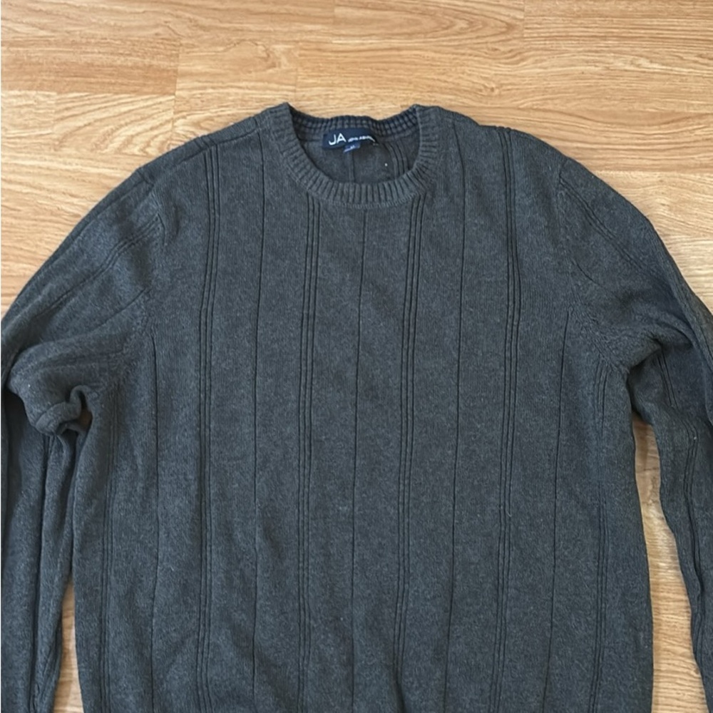 Macy’s John Ashford Men's Charcoal Crewneck Sweater excellent condition